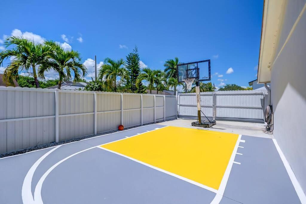 Miami Luxury House W Heated Pool & Jacuzzi Villa Exteriör bild